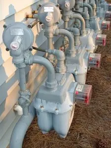 Natural gas service valves